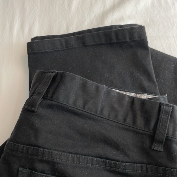 RW&CO. Straight Fit dress pants in black.  28x32. 2 pair available. - Picture 7 of 7